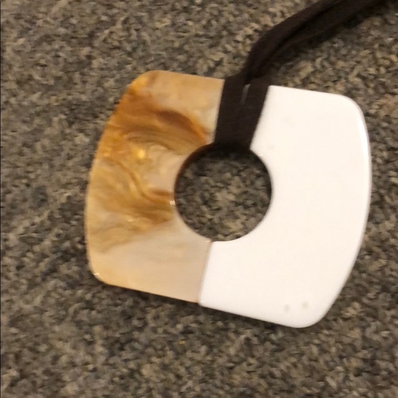 Necklace - Picture 2 of 3